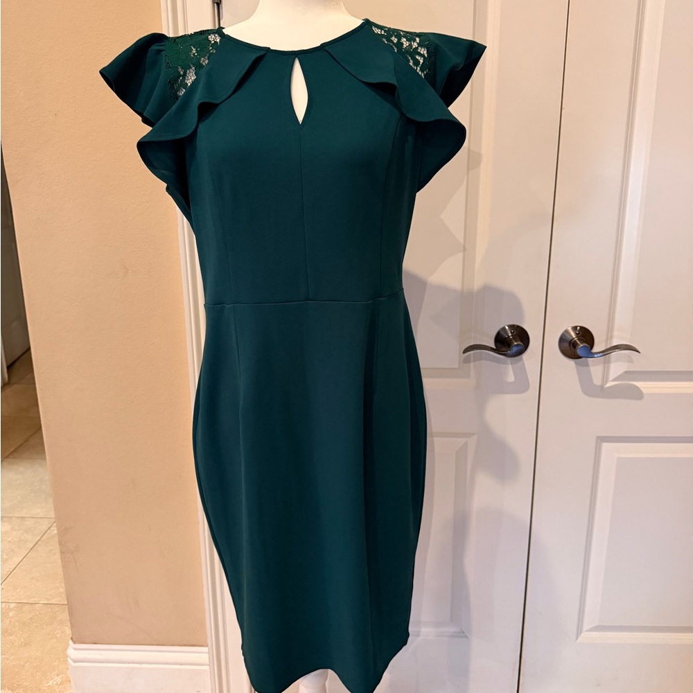 Elegant Forest Green Dress with Ruffle Sleeves and Lace inset, XL